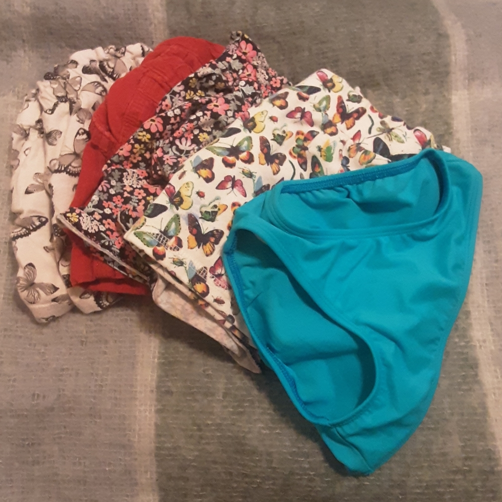 Bundle of 4-6Y girls shorts